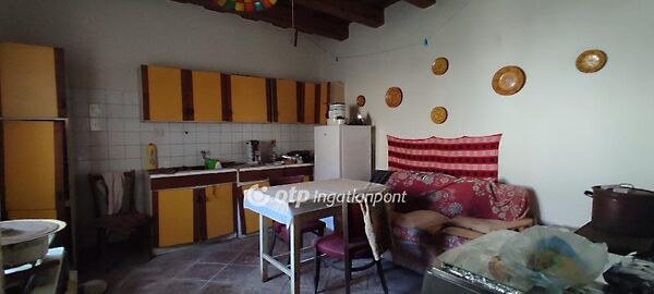 Eladó ház Kispirit