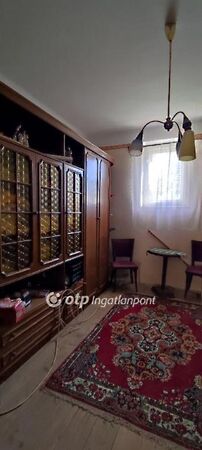 Eladó ház Kispirit