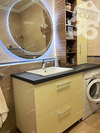 Eladó ház Százhalombatta