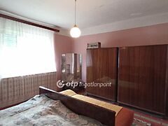 Eladó ház Jászfényszaru