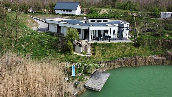 Eladó nyaraló Szerecseny