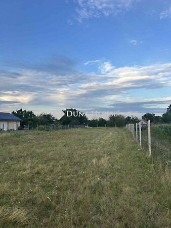 Eladó földterület Nagykozár