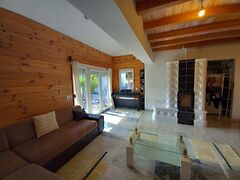 Eladó ház Felsőnyék