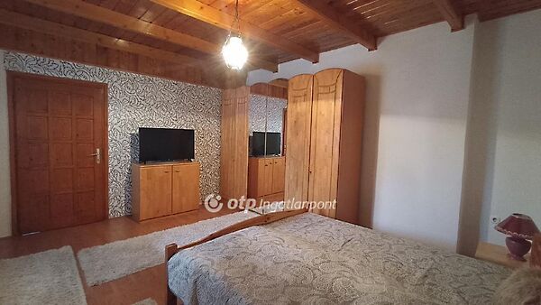 Eladó ház Jászfényszaru