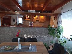 Eladó ház Jászfényszaru