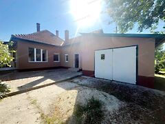 Eladó ház Dömsöd