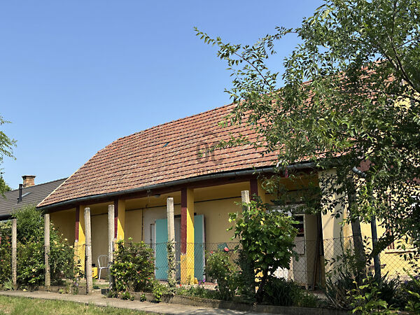Eladó ház Hajdúsámson
