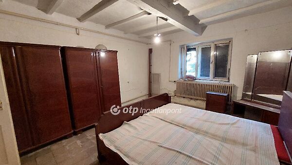 Eladó ház Kisújszállás