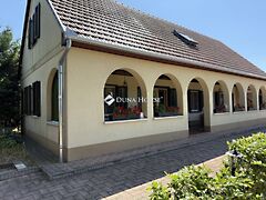 Eladó ház Balatonfenyves