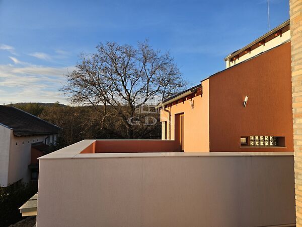 Eladó lakás Budakeszi