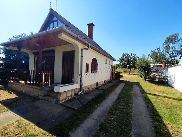 Eladó nyaraló Lánycsók