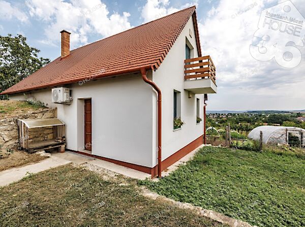 Eladó nyaraló Etyek