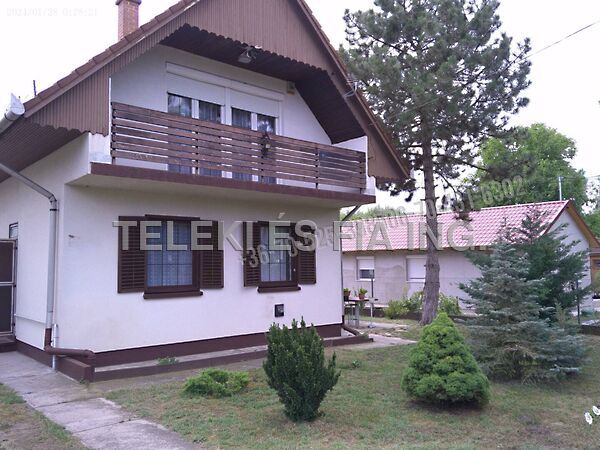 Eladó ház Tápiószentmárton