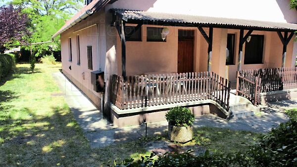 Eladó ház Balatonvilágos