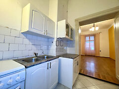 Eladó lakás Sopron, Belváros