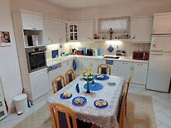 Eladó ház Kőröshegy