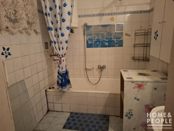 Eladó ház Földeák