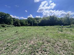 Eladó földterület Szőlősgyörök