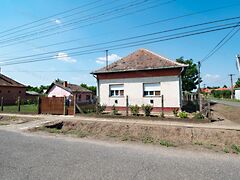 Eladó ház Tiszaföldvár