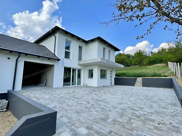 Eladó ház Gödöllő