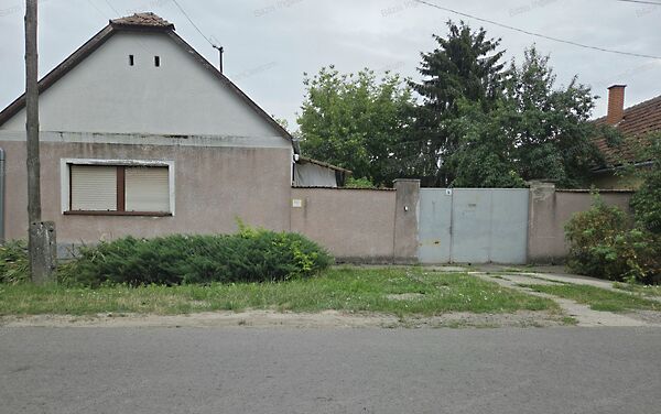 Eladó ház Jánoshalma