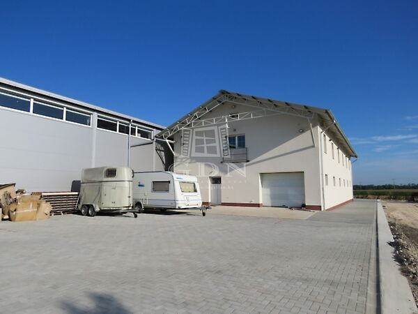 Kiadó ipari Seregélyes