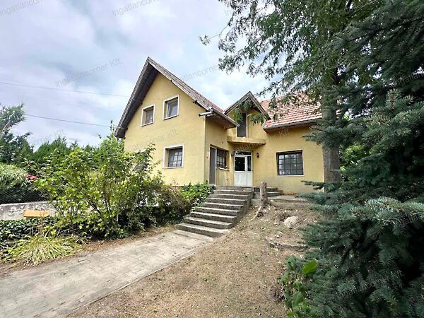 Eladó ház Dömsöd