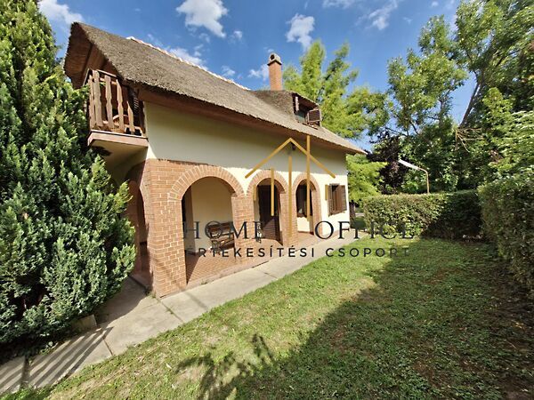 Eladó nyaraló Balmazújváros