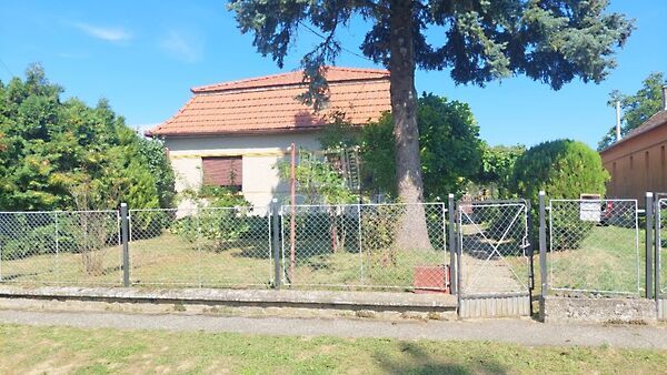 Eladó ház Kilimán