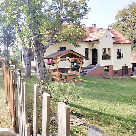 Eladó ház Kustánszeg