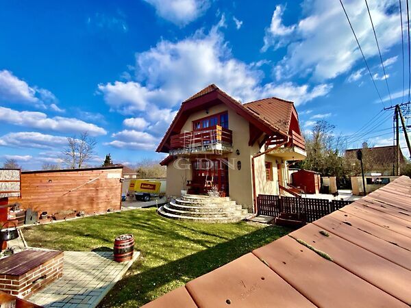 Eladó ház Balatonfűzfő