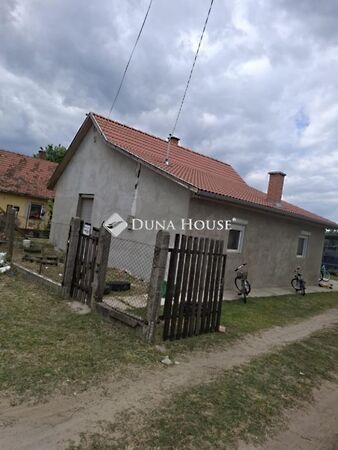 Eladó ház Lakitelek