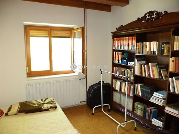 Eladó ház Lovasberény