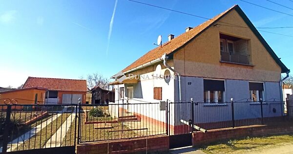 Eladó ház Tiszakécske