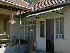 Eladó ház Újszász