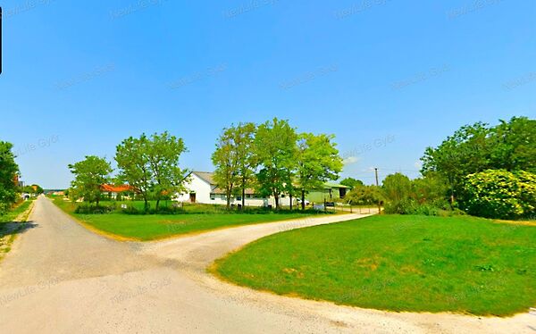 Eladó ház Dunaszeg