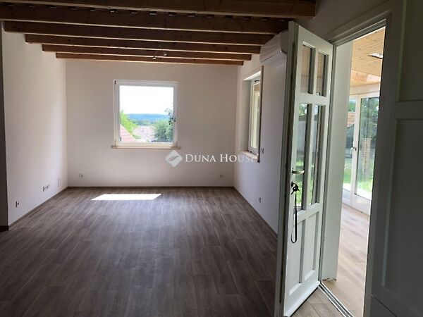 Eladó ház Csókakő