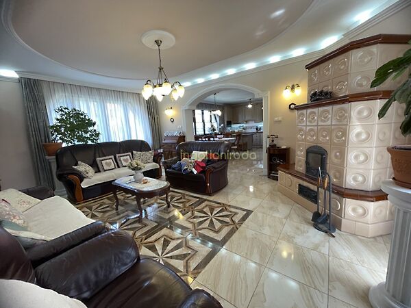 Eladó ház Nyíregyháza, Belváros