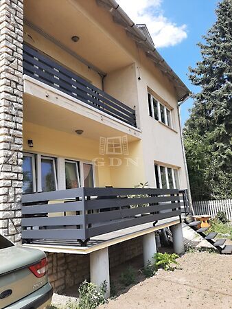 Eladó lakás Százhalombatta