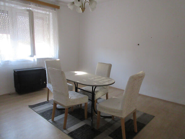 Eladó ház Téglás