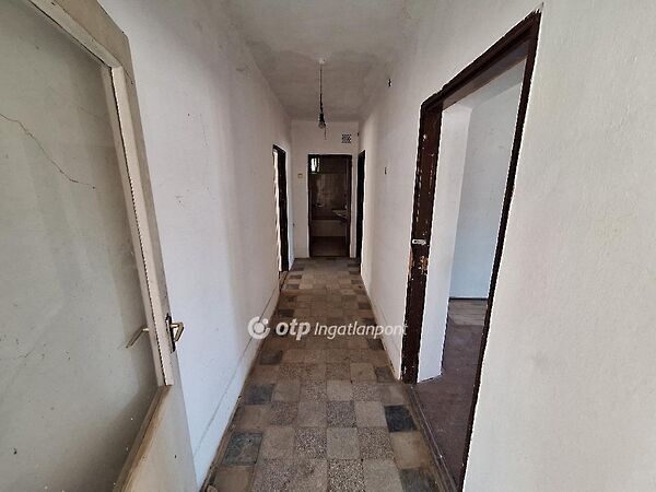 Eladó ház Tiszaszentimre