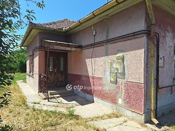 Eladó ház Tiszaszentimre