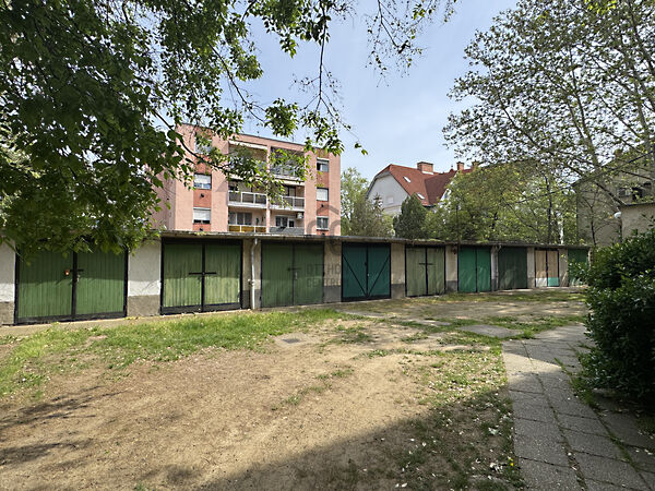 Kiadó garázs Debrecen, Nagyerdő