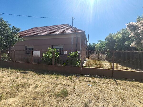 Eladó ház Csanytelek