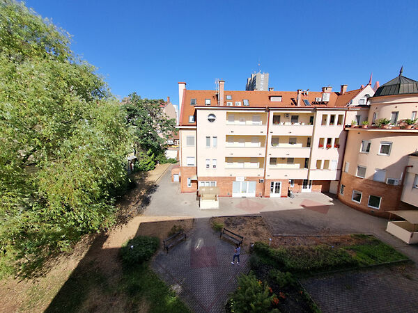 Eladó lakás Szolnok, Belváros