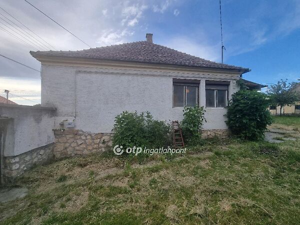 Eladó ház Ugod