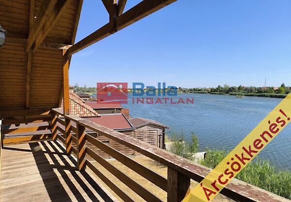 Eladó ház Délegyháza