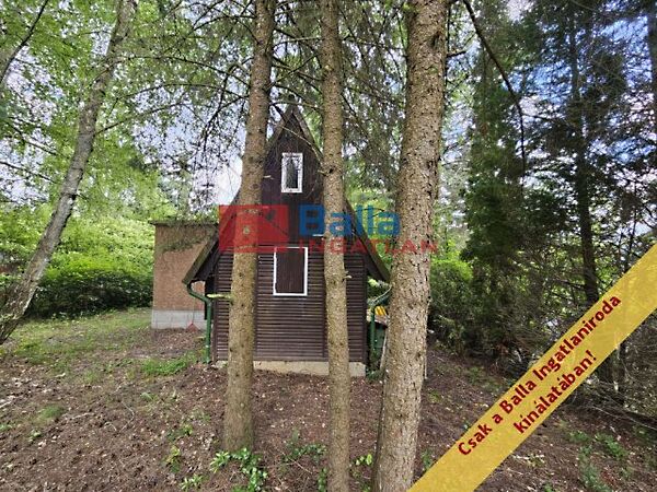 Eladó nyaraló Zebegény
