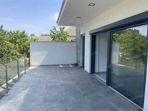 Eladó ház Baja, Bajaszentistván