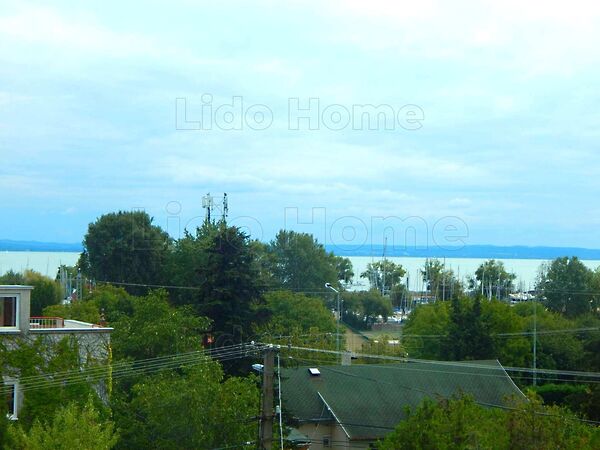 Eladó nyaraló Alsóörs